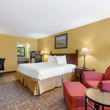 Best Western Executive Inn Hallettsville Extérieur photo