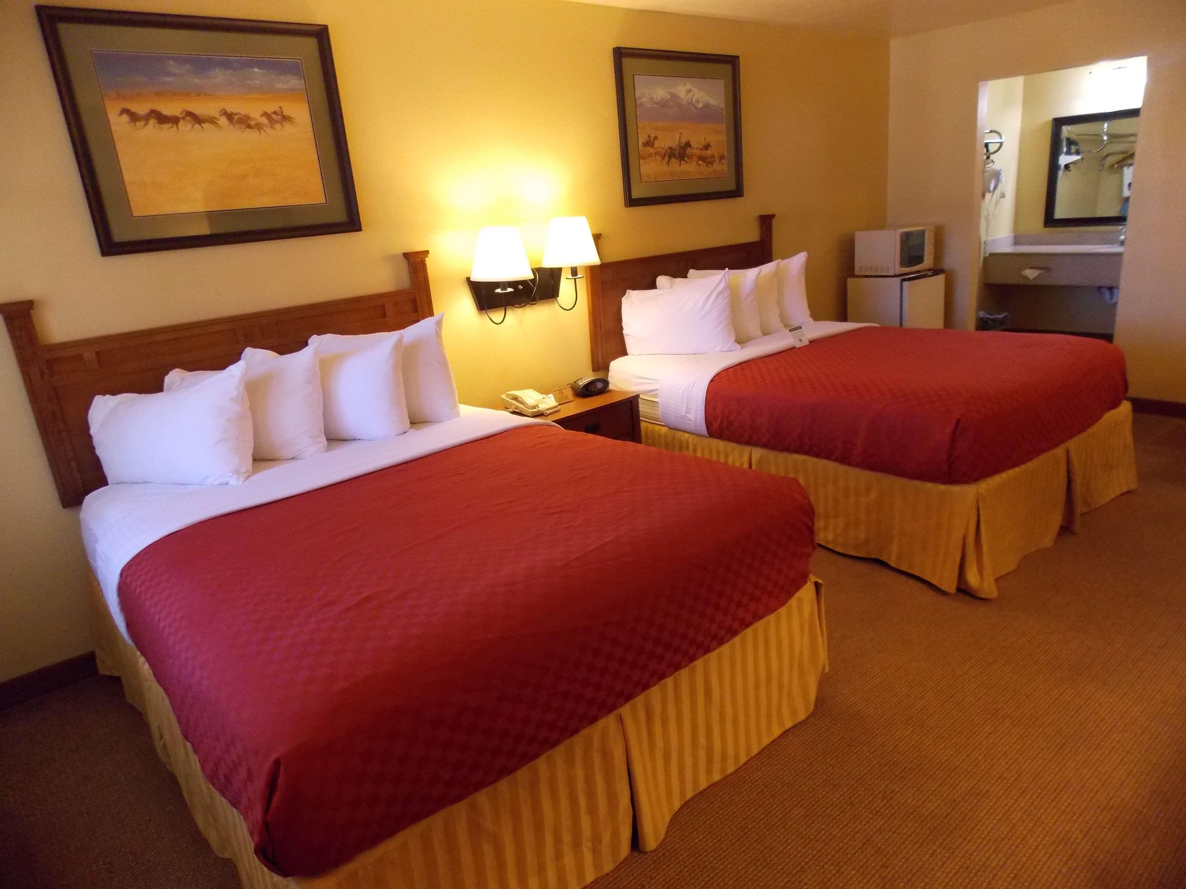 Best Western Executive Inn Hallettsville Extérieur photo