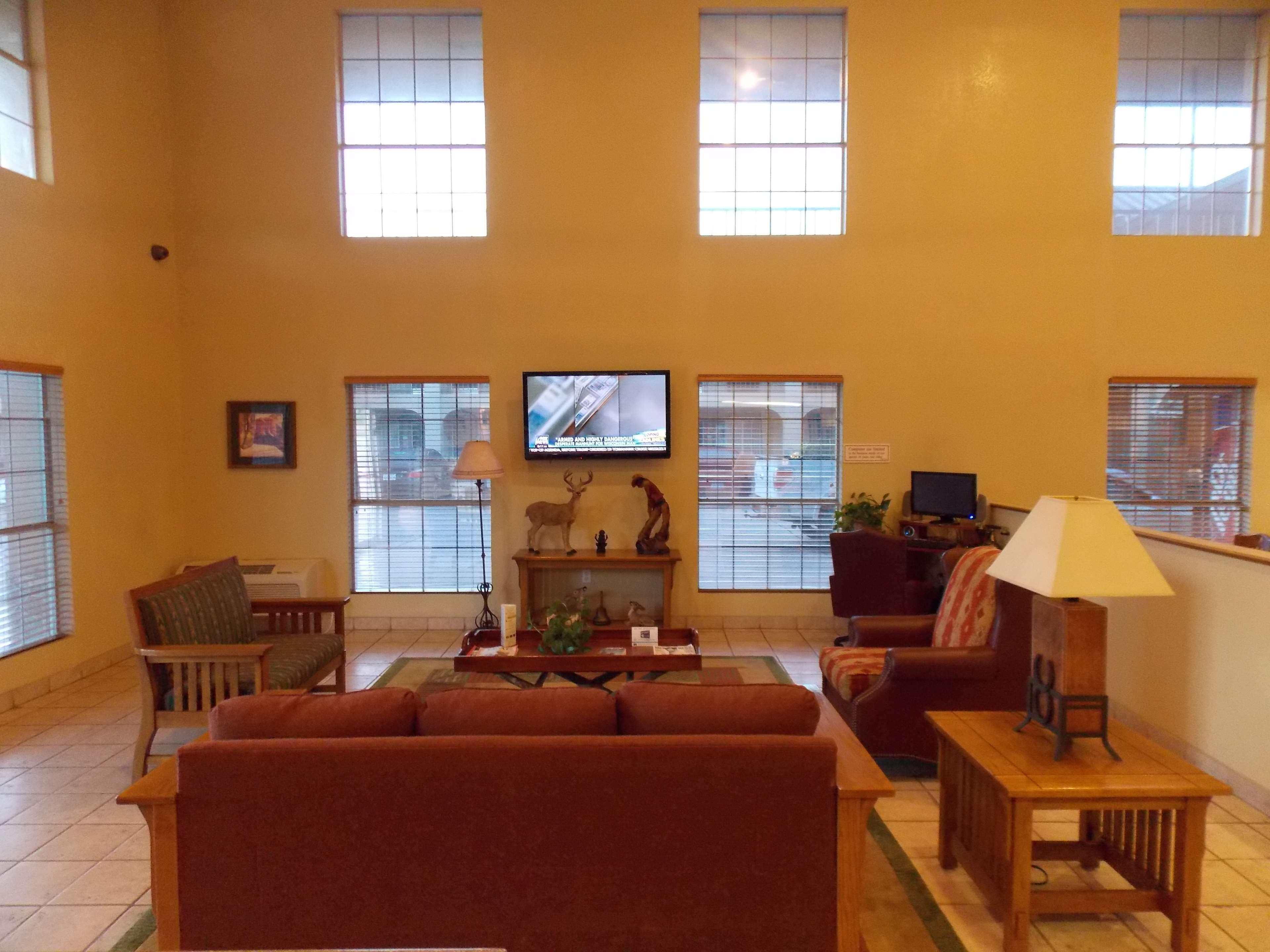 Best Western Executive Inn Hallettsville Extérieur photo