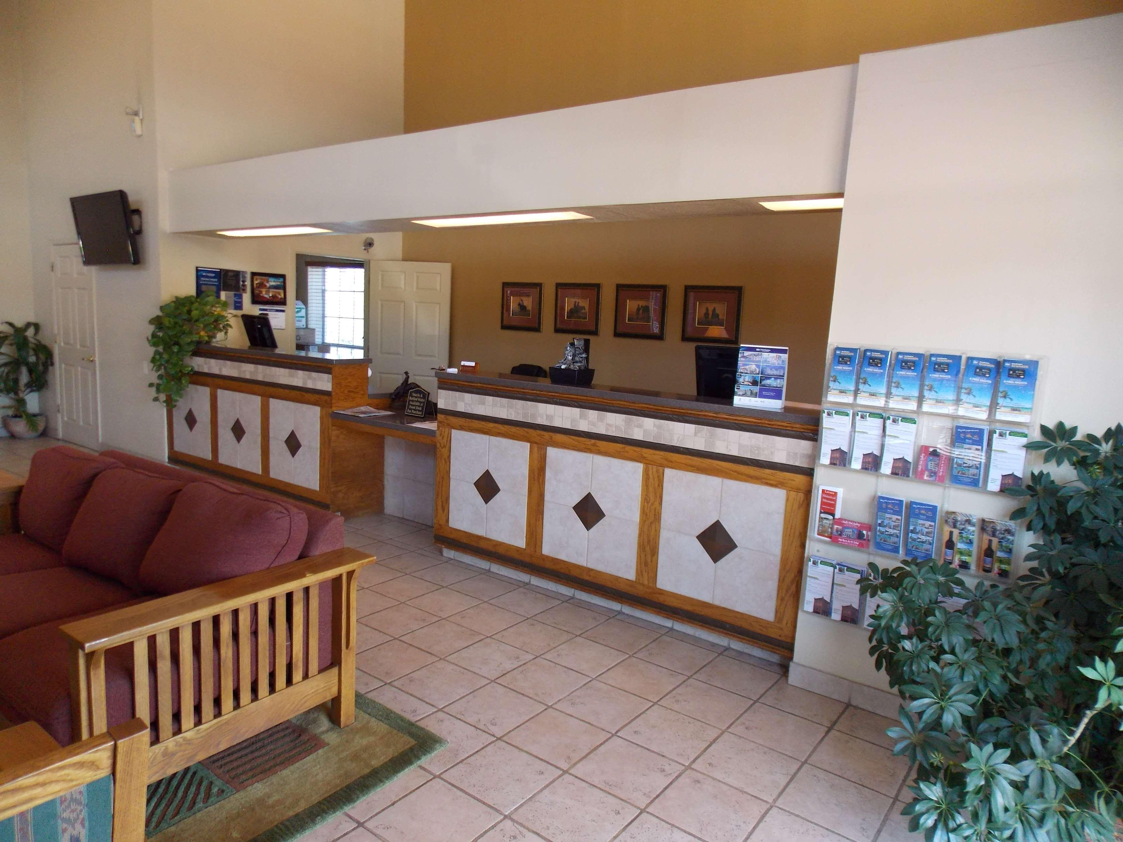 Best Western Executive Inn Hallettsville Extérieur photo